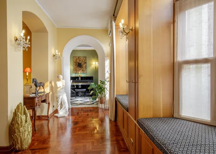 Apartment Condotti Spanish Steps Ambassador Rome
