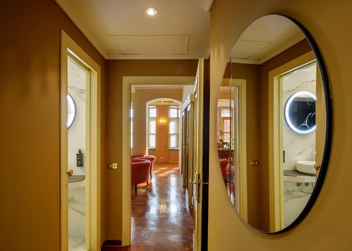 Condotti Spanish Steps Ambassador Apartment