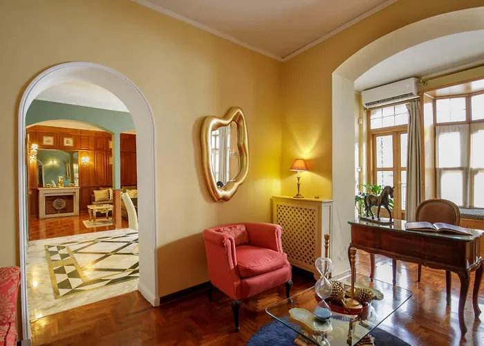 Condotti Spanish Steps Ambassador Apartment *
