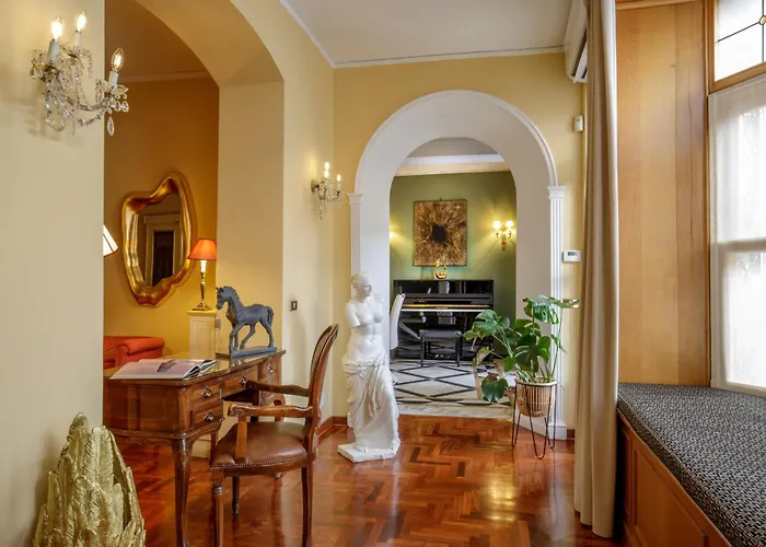 Apartment Condotti Spanish Steps Ambassador Rome